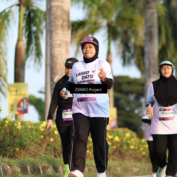 Runner Photo 7709005
