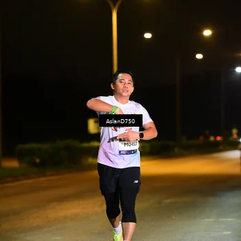 Runner Photo 7709014