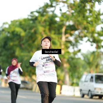 Runner Photo 7709015
