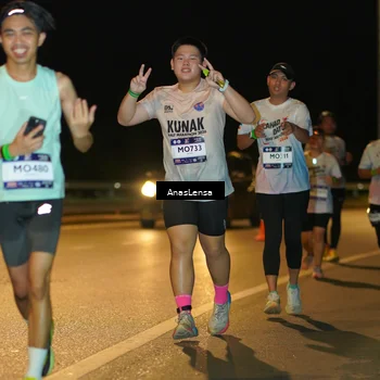 Runner Photo 7709018
