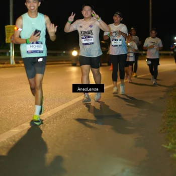 Runner Photo 7709019
