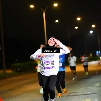 Runner Photo 7709023