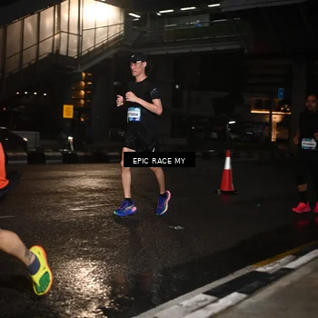 Runner Photo 7709027