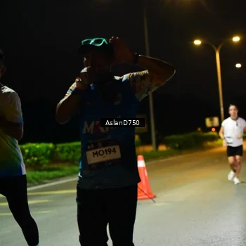 Runner Photo 7709029