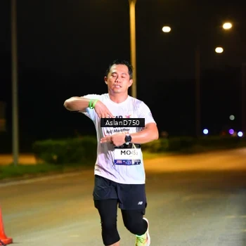 Runner Photo 7709036