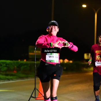 Runner Photo 7709050