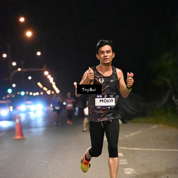 Runner Photo 7709051