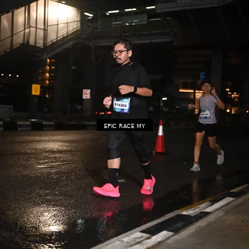 Runner Photo 7709057