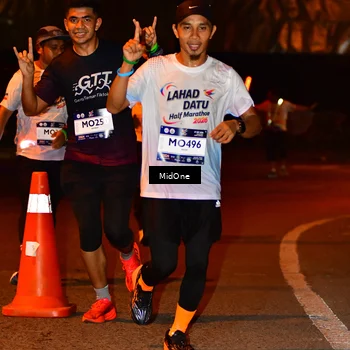 Runner Photo 7709059