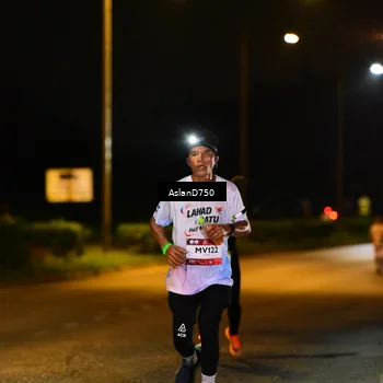 Runner Photo 7709061