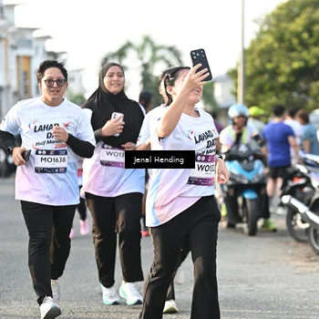 Runner Photo 7709067