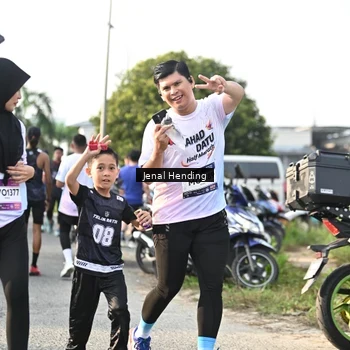 Runner Photo 7709071