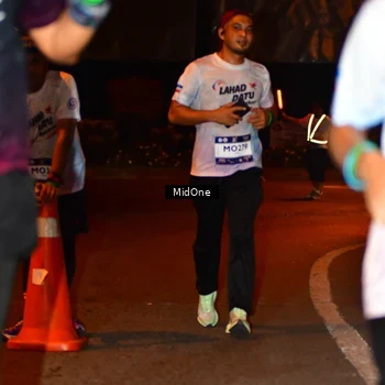 Runner Photo 7709081