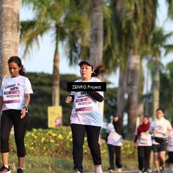 Runner Photo 7709094