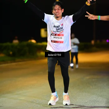 Runner Photo 7709099