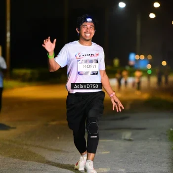 Runner Photo 7709107