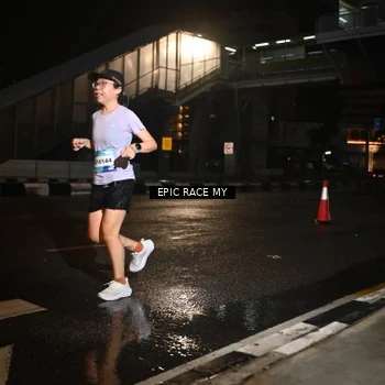 Runner Photo 7709108