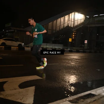 Runner Photo 7709118