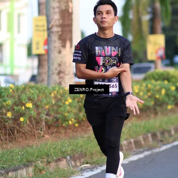 Runner Photo 7709130