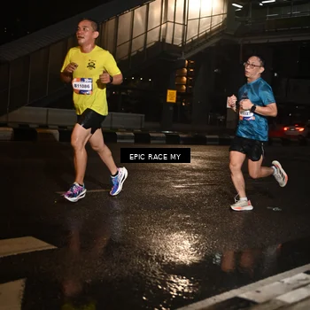 Runner Photo 7709136