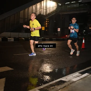 Runner Photo 7709142