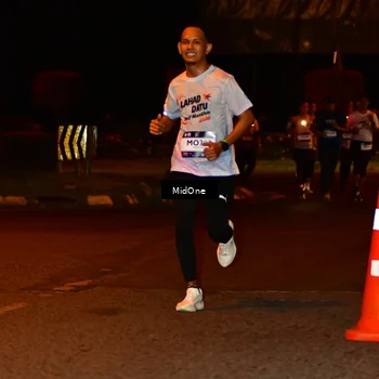 Runner Photo 7709145