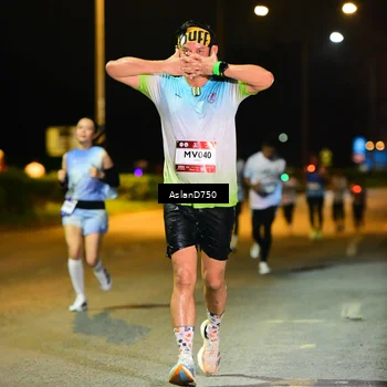 Runner Photo 7709152