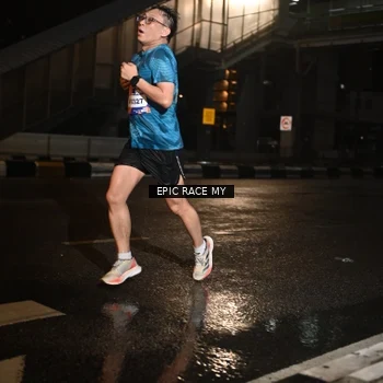 Runner Photo 7709156
