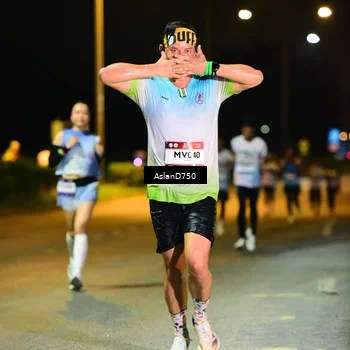 Runner Photo 7709161