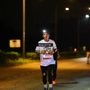 Runner Photo 7709162