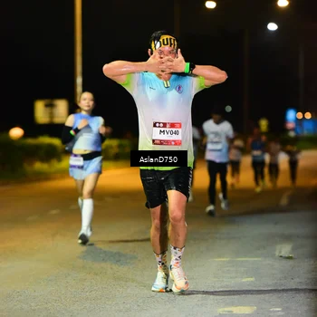 Runner Photo 7709172