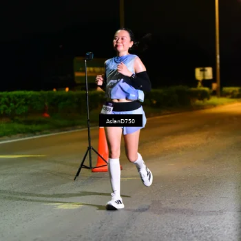 Runner Photo 7709173