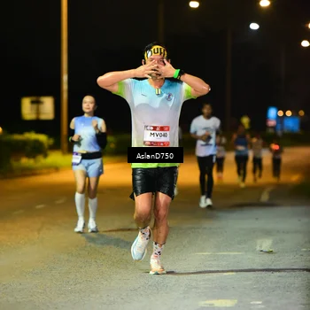 Runner Photo 7709174