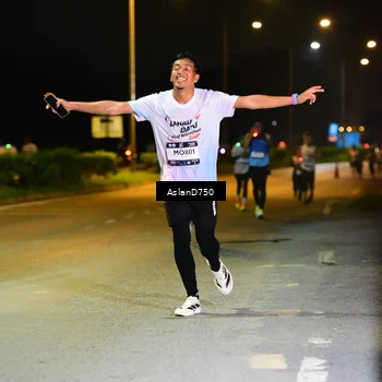 Runner Photo 7709183