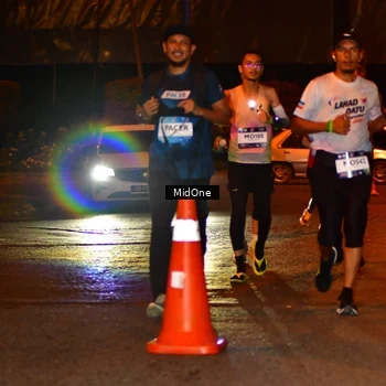 Runner Photo 7709191