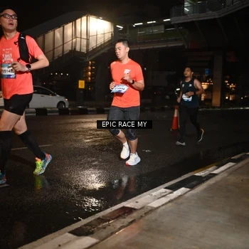 Runner Photo 7709194