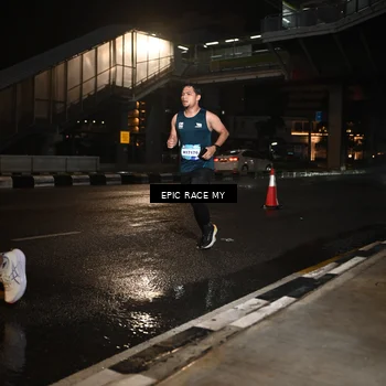 Runner Photo 7709200