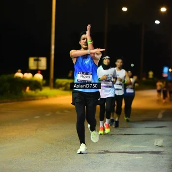 Runner Photo 7709201