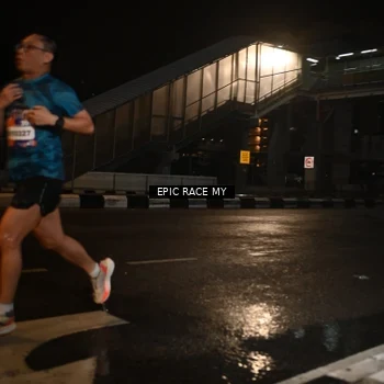 Runner Photo 7709202