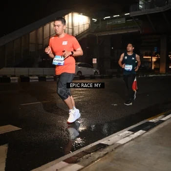Runner Photo 7709203