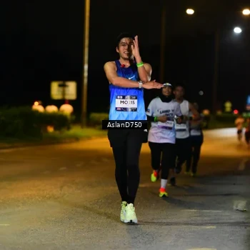 Runner Photo 7709207