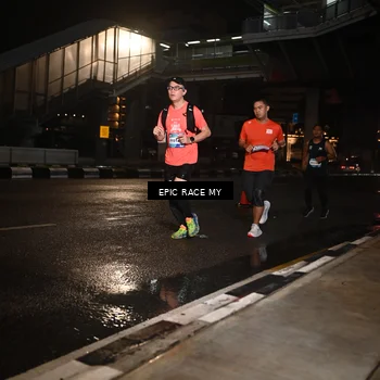 Runner Photo 7709211