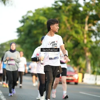 Runner Photo 7709219