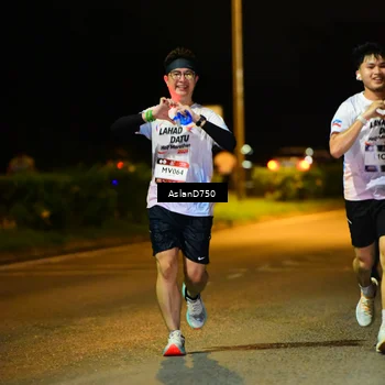 Runner Photo 7709235