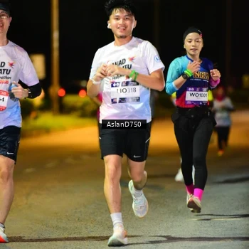 Runner Photo 7709238