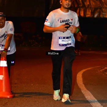 Runner Photo 7709263