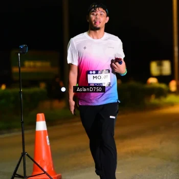 Runner Photo 7709265
