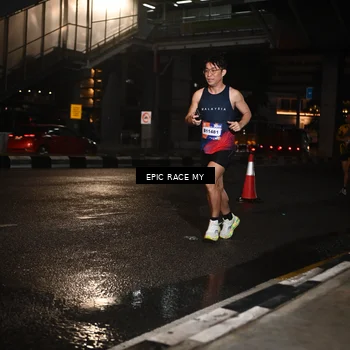Runner Photo 7709284