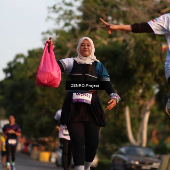 Runner Photo 7709289
