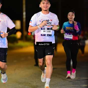 Runner Photo 7709296